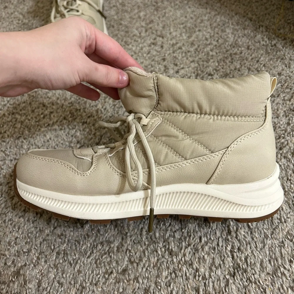 Eddie Bauer Women's Balasana Winter Boot Tan Size 7 Lace Up Lined Outdoor Snow